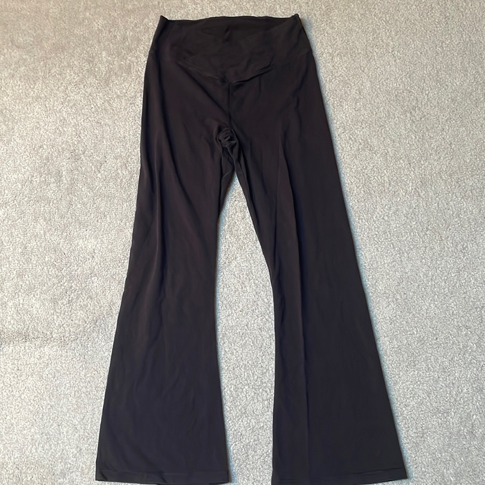 PINK cotton v flare leggings. Size M